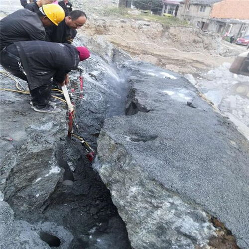 山西液压岩石分裂器液压劈裂棒,劈裂机